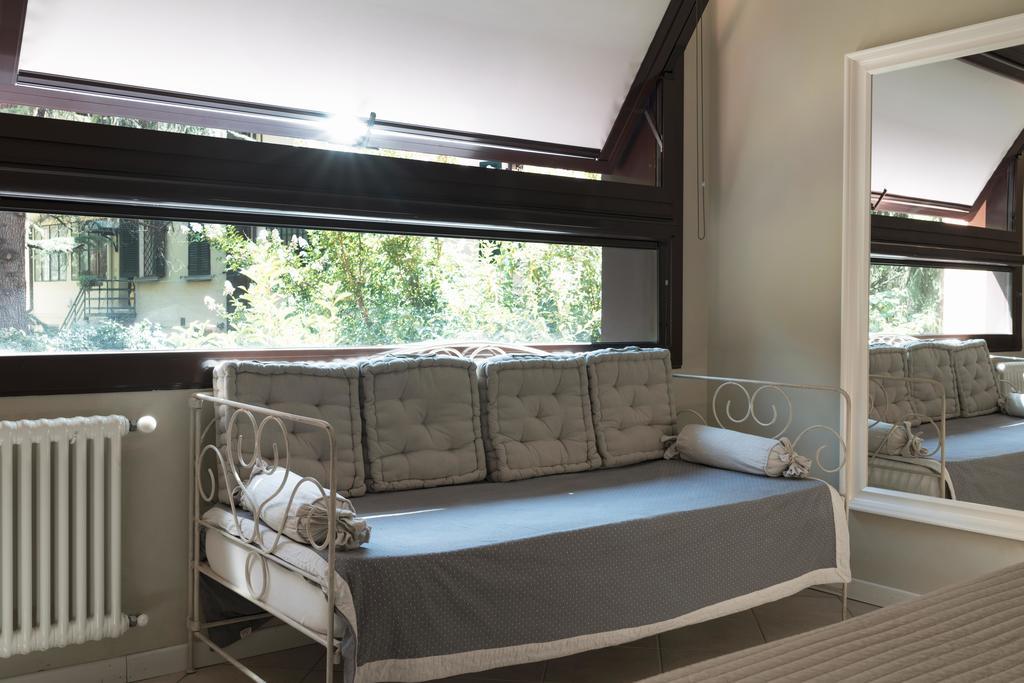 Bed In Bo Saragozza Hotel Болоня Екстериор снимка